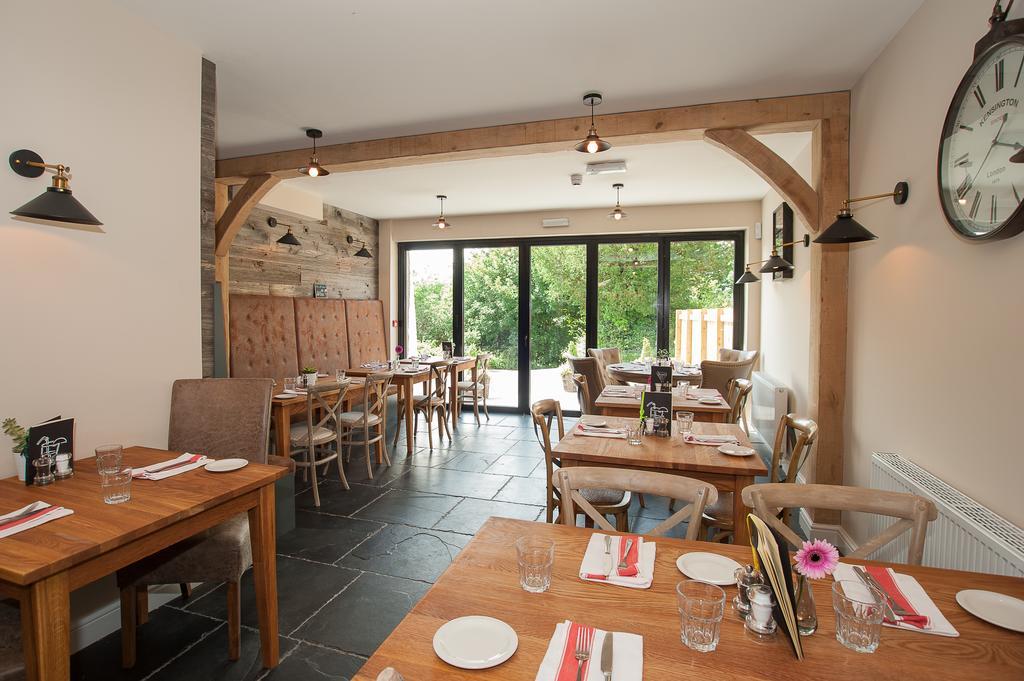 Hotel The Hare And Hounds, Levens Exterior foto